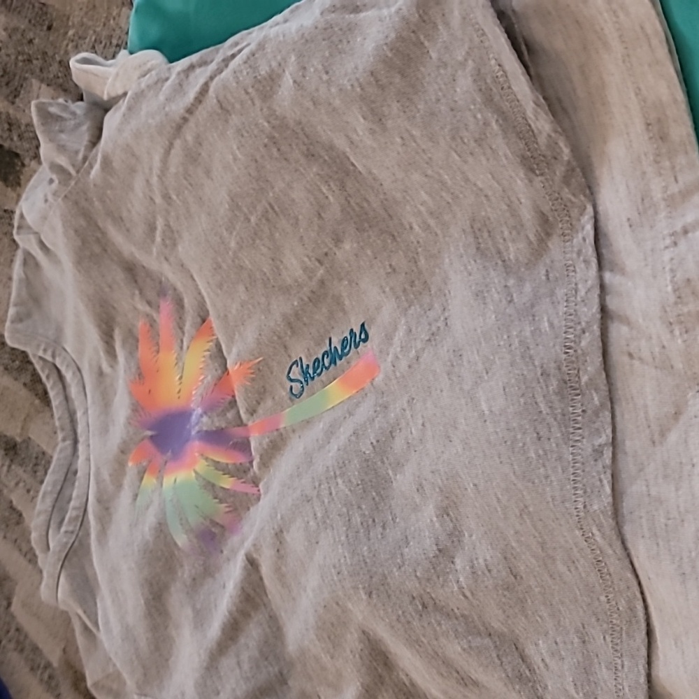 SALE..BUNDLE OF 12 TEE SHIRTS - Picture 3 of 13